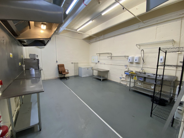battersea_kitchen_to_hire_and_rent_sw8_03